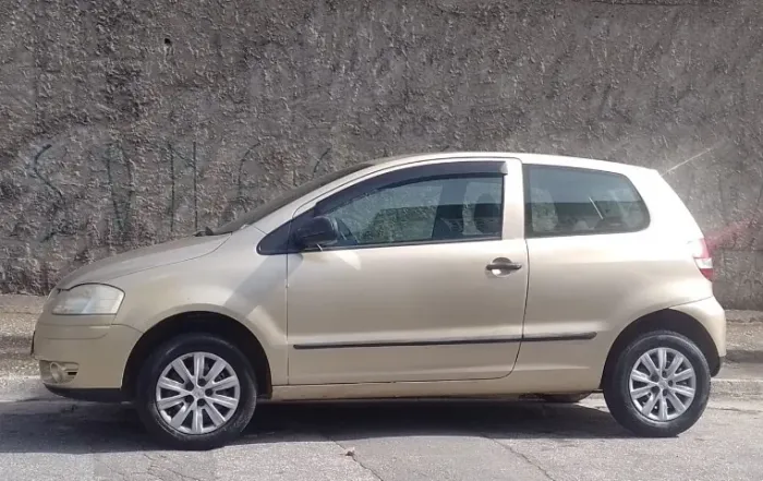 Volkswagen Fox City 1.0mi/ 1.0mi Total Flex 8V 3P 2004