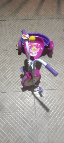 Triciclo infantil
