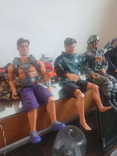 Colecionadores bonecos 100% articulados