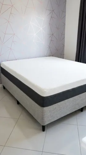 Cama box Emma ainda na garantia