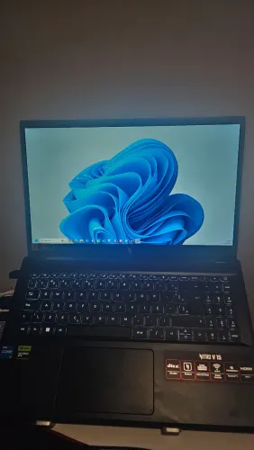 Nitro V15 I5 13420H GPU NVIDEA 3050 24GB RAM DDR5 WINDOWS 11 PRO