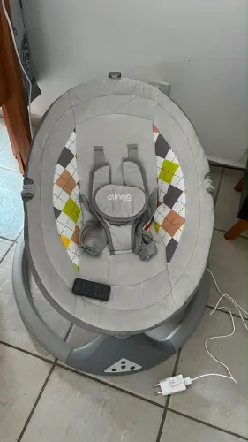 Cadeira de balanço automática