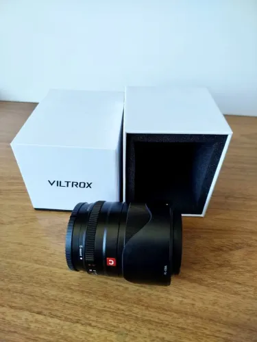 Vendo Lente Viltrox 23mm, já acompanha filtro ND
