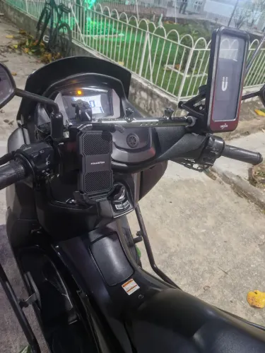 Vendo N-MAX 2024 - Mudança de País