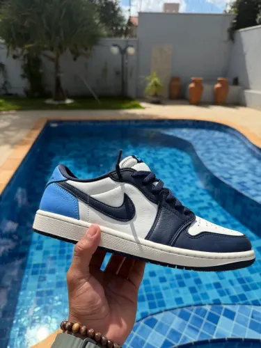 Air Jordan 1 Low OG Obsidian