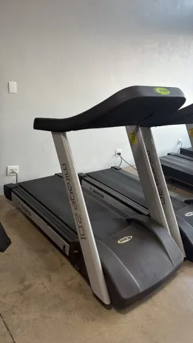 Vendo esteira supertech