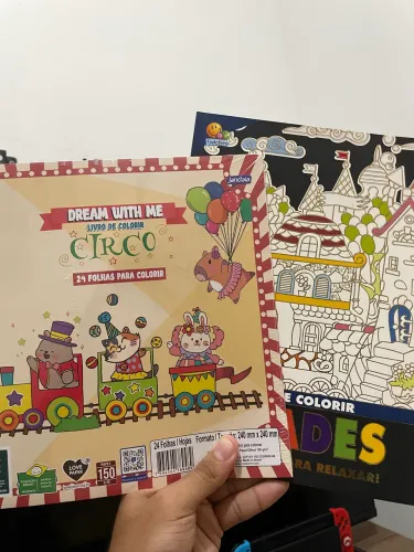 Livros de colorir
