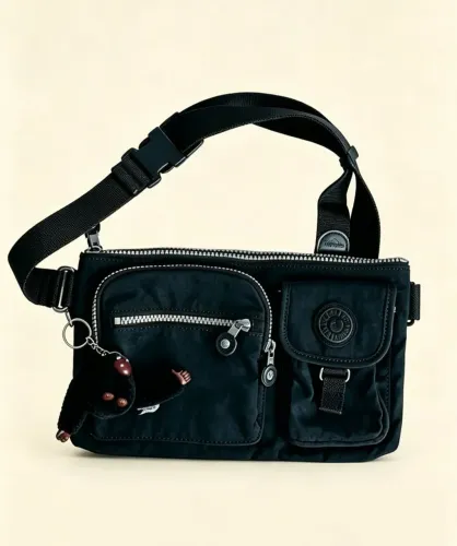 Bolsa kipling original preta comprada no Japão com nf 