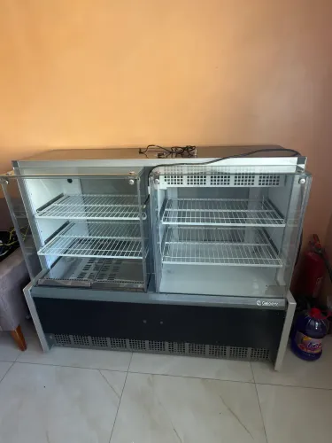Vendo elétrons para lanchonete