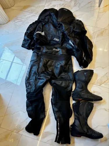 Macacão X11 Speed 2 + Botas X11 - Muito Conservado