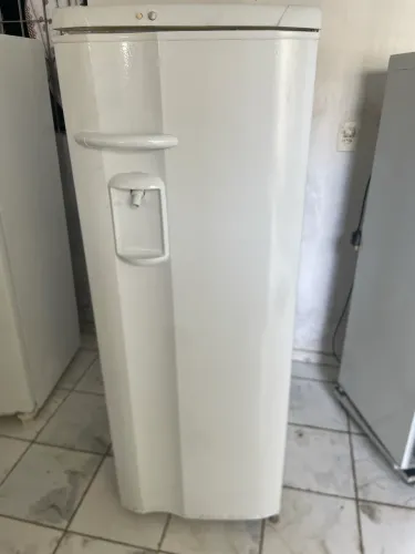 Geladeira Eletrolux (frete grátis)