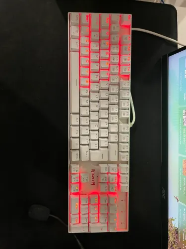 Teclado red dragon 100%