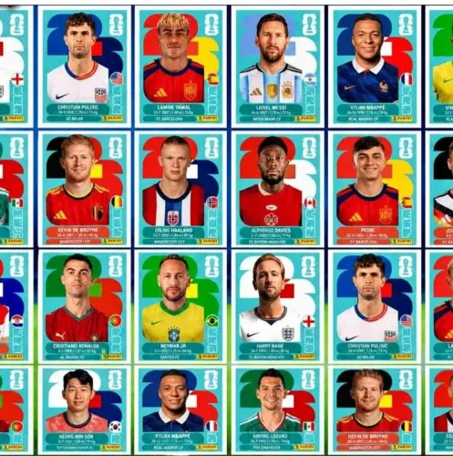 Kit 100 figurinhas aleatórias de todos times ou Lista Personalizada
