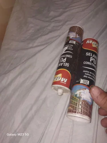 Vendo cola pu novo :obs entrego. As duas 50 reais. 