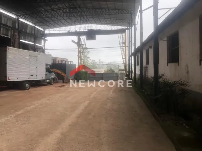 Galpão em Rua São Bernardo - Vila Louro - Embu-Guaçu/SP