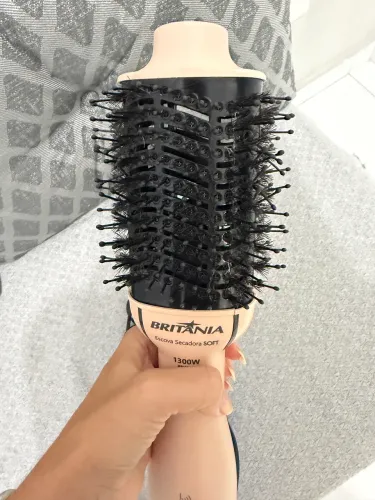 Escova secadora bivolt