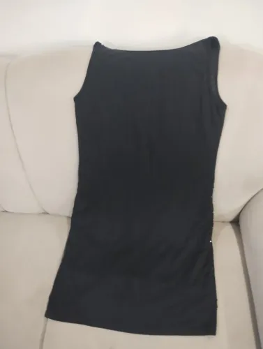 Vestido preto deslumbrante P