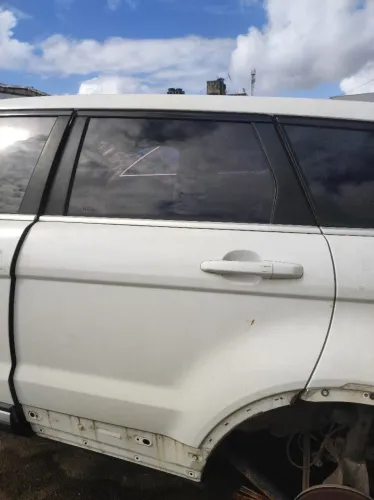 PORTA TRASEIRA ESQUERDA EVOQUE 2.0 GASOLINA C/NF E GARANTIA