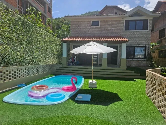 Casa em condomínio na cachoeira 