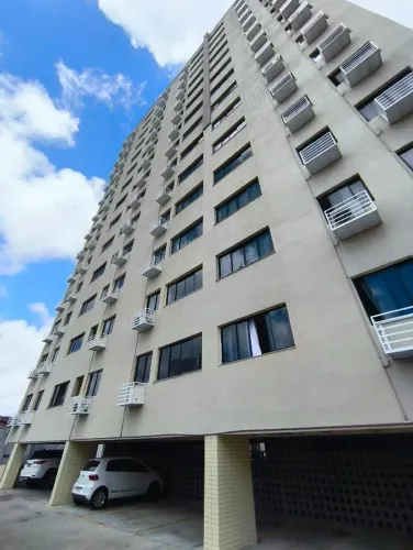 Belíssimo Apt., Nascente, Vista Livre, Andar Alto, Bem próximo à Praça Luíza Távora