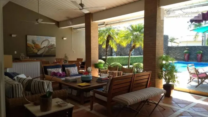 Casa térrea com piscina à venda no Sítio de Recreio Gramado em Campinas - SP