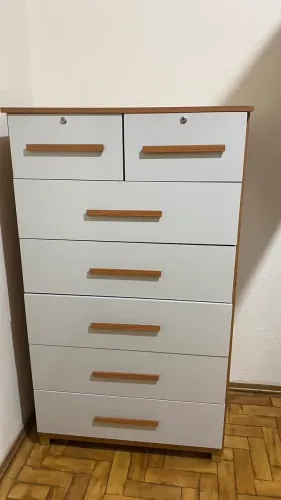 Cômoda de 7 gavetas nova