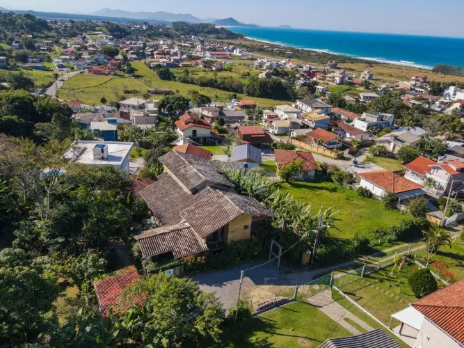 Pousada Alma da Gamboa com 8 suítes na Praia da Gamboa, Garopaba - SC