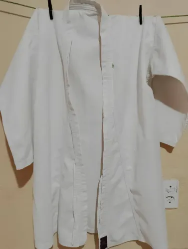 Kimono de karatê (somente a blusa)