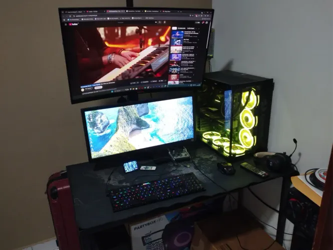Monitor Gamer AOC Agon 31,5 led Curvo 165 HZ
