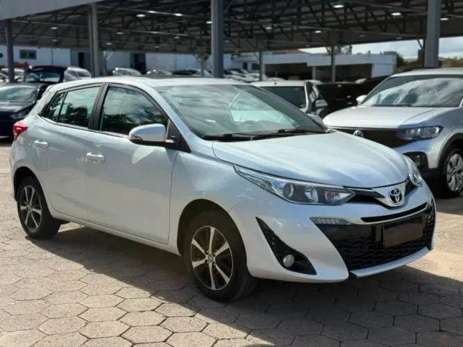 Toyota Yaris XLS Connect 1.5 Flex 16V 5P AUT 2022