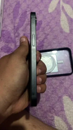 V/T IPHONE 16e 256GB