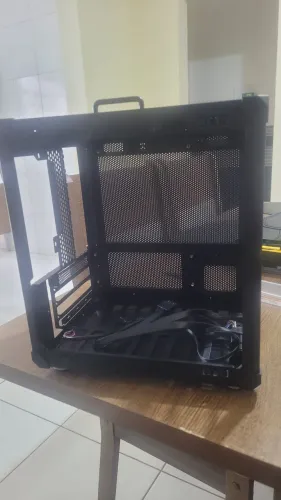 Gabinete Mini ITX jonsbo c6