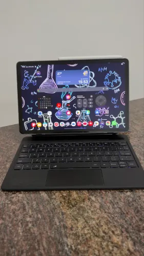 Galaxy Tab S10 FE Prata + Capa Teclado Magic Keyboard + S Pen (Completo na Caixa!)