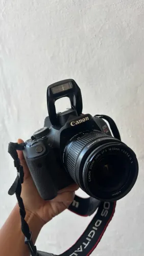 Câmeras Canon EOS Rebel T3i