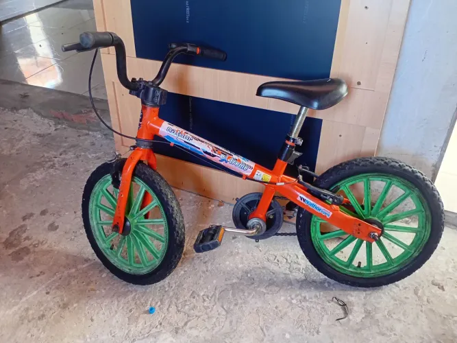 Bicicleta aro 16