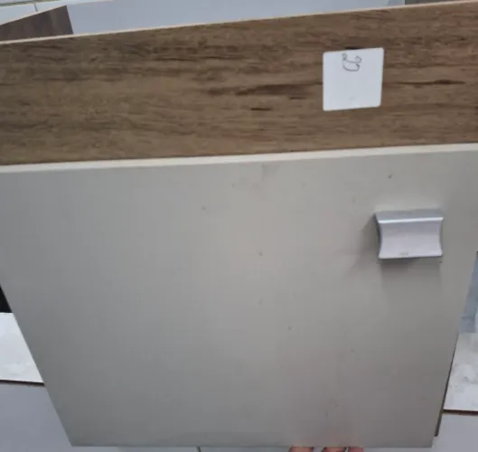 Gabinete banheiro com pia inclusa.