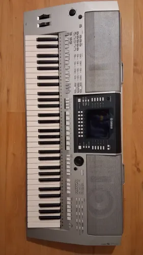 Teclado Yamaha PSR s710