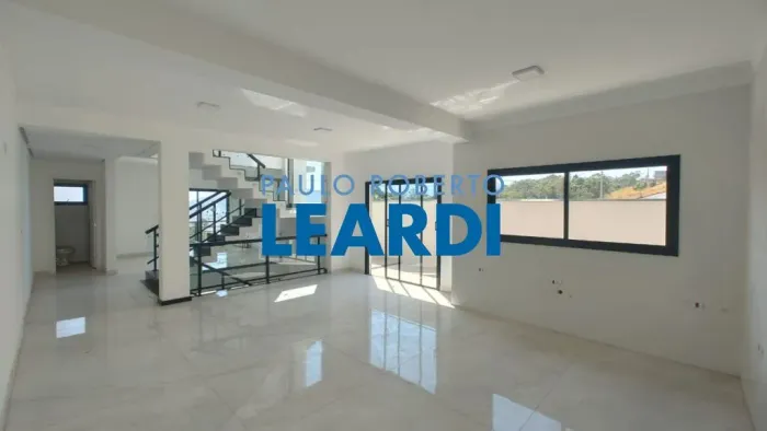SOBRADO - RESIDENCIAL ALAMEDAS - MG