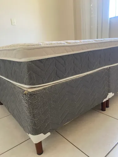 Conjunto cama box + colchão