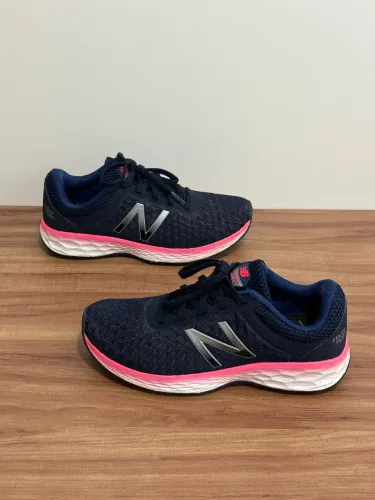 Tênis New Balance 35 feminino