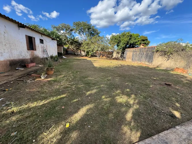 VENDO LOTE ENTRE LAGOS