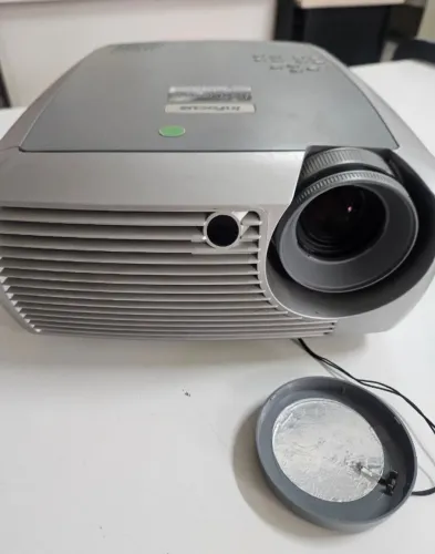 Projetor Multimídia InFocus X2 DLP - Funcionando - Excelente Estado de Conservação