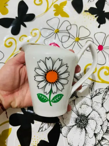 Leiteira antiga porcelana Pozzani