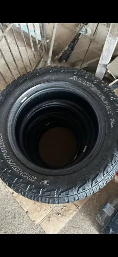 Pneu 235/65 R17 AT