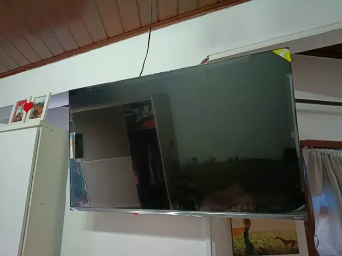 Smart TV Britânia de 43 polegadas Full HD Nova Plastificada