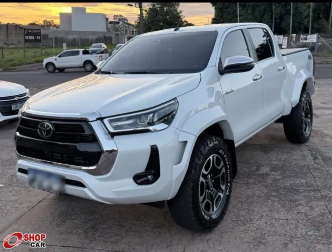 Toyota Hilux CD SRX 4X4 2.8 TDI 16V Diesel Aut. 2024