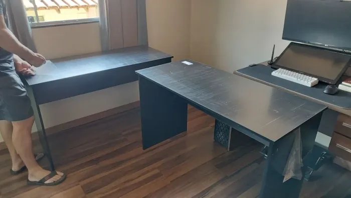 Mesa preta nova no plástico (ENTREGO)