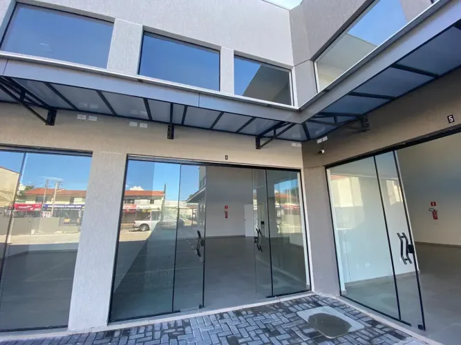 Sala comercial para alugar no Guaraituba