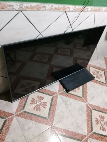 Tv 65 polegadas com defeito