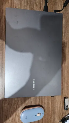 Notebook samsung 8gb de ram, i3, ssd 240g, tela de 15 polegadasb